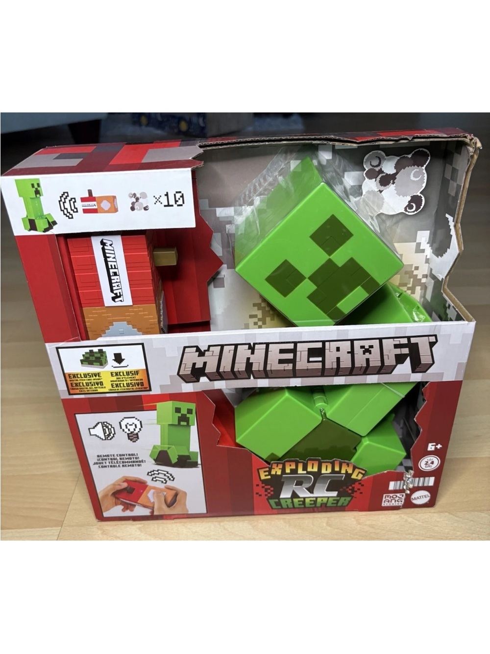 Minecraft Exploding RC Creeper Toy with Remote Control & Digital Item Code NEW - Picture 6 of 8